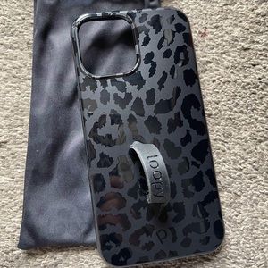 Black Leopard Loopy Case iPhone 12/12 Pro